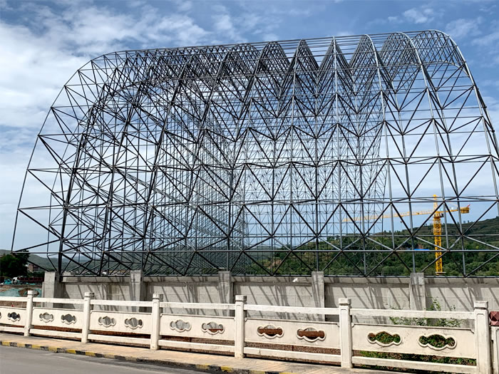 平凉山寨矿储煤棚网架
